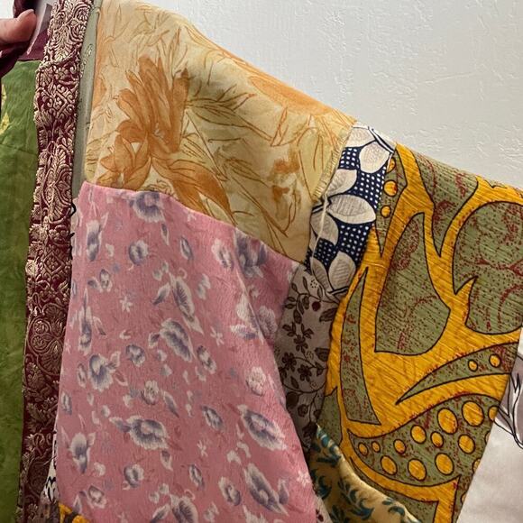 Vintage 1970's 100% Silk Tapestry Boho Kimono Cardi Robe - Picture 8 of 9